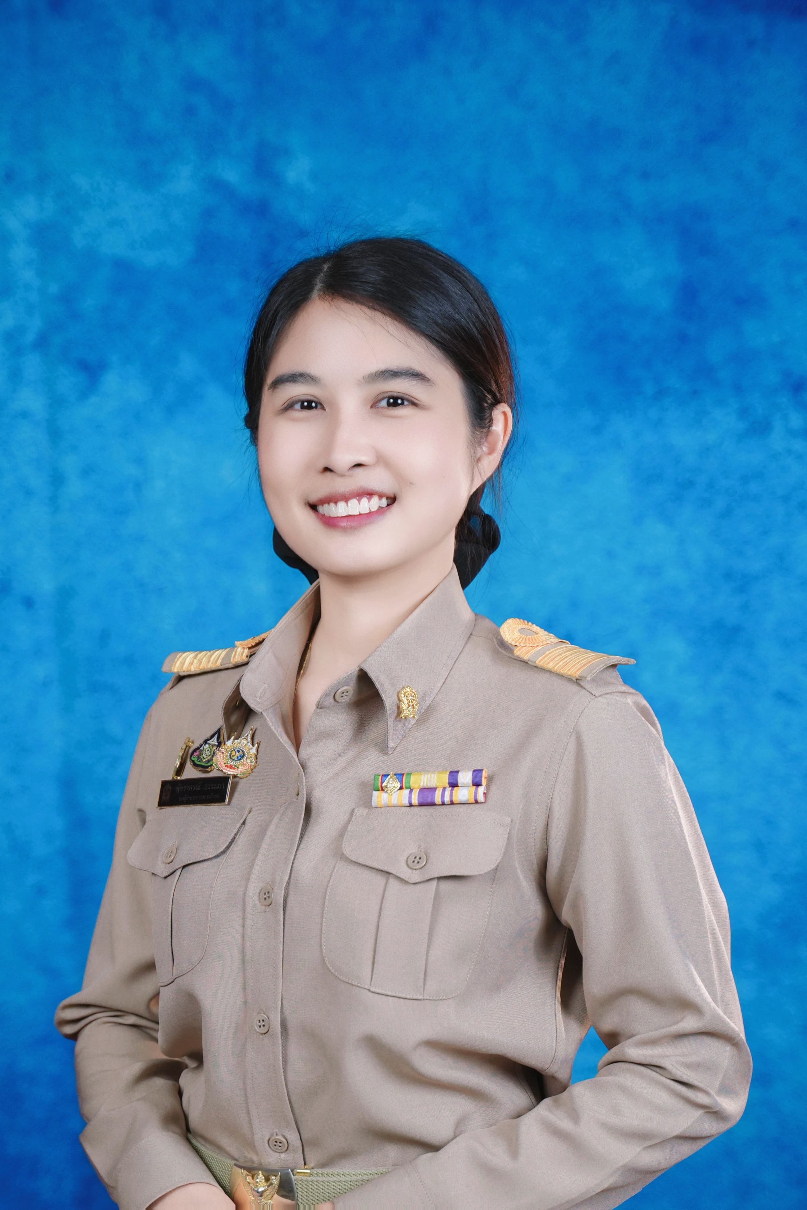 นางสาวพัชราภรณ์ ธรรมมา