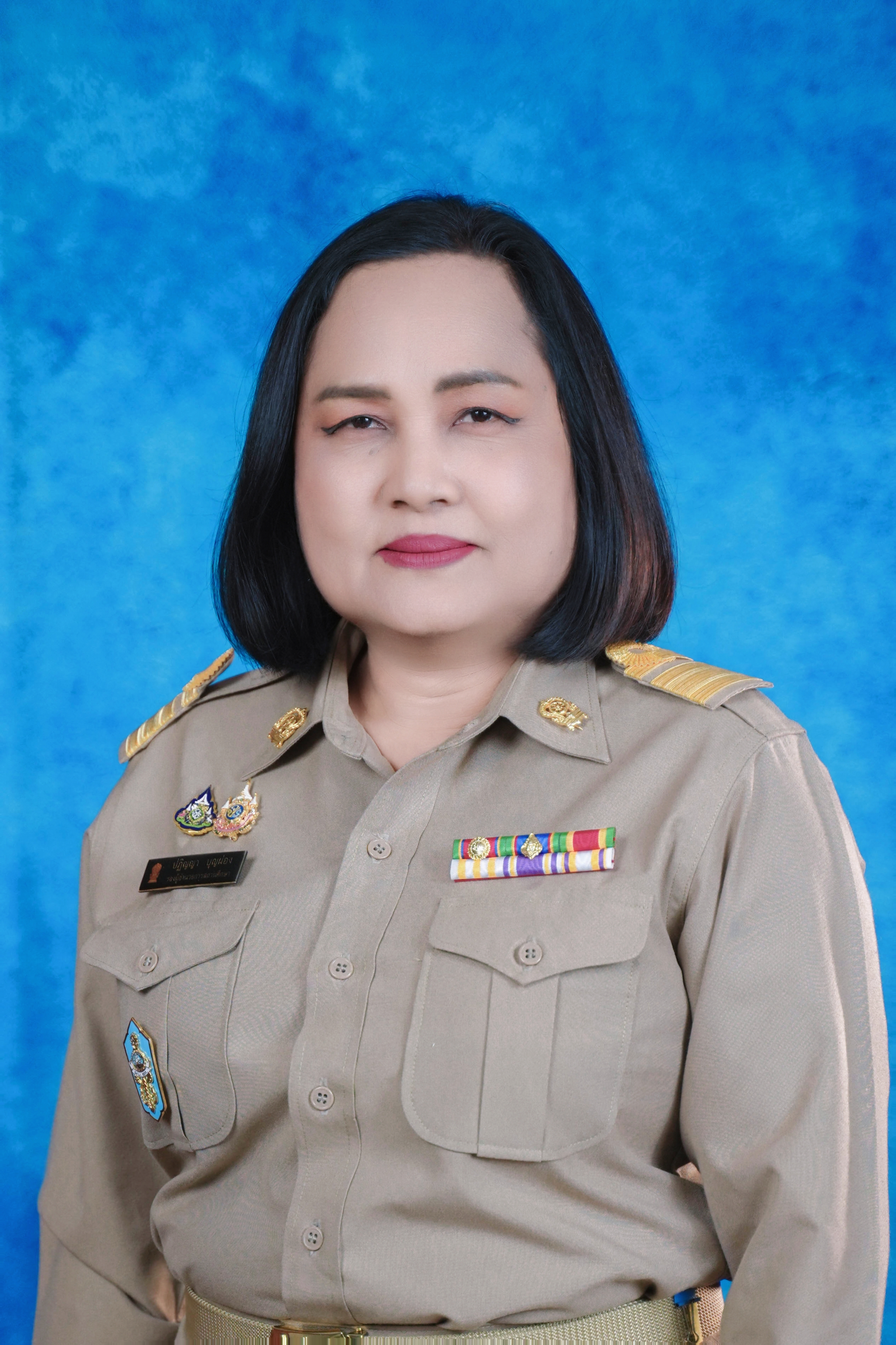 นางปฏิญา บุญผ่อง