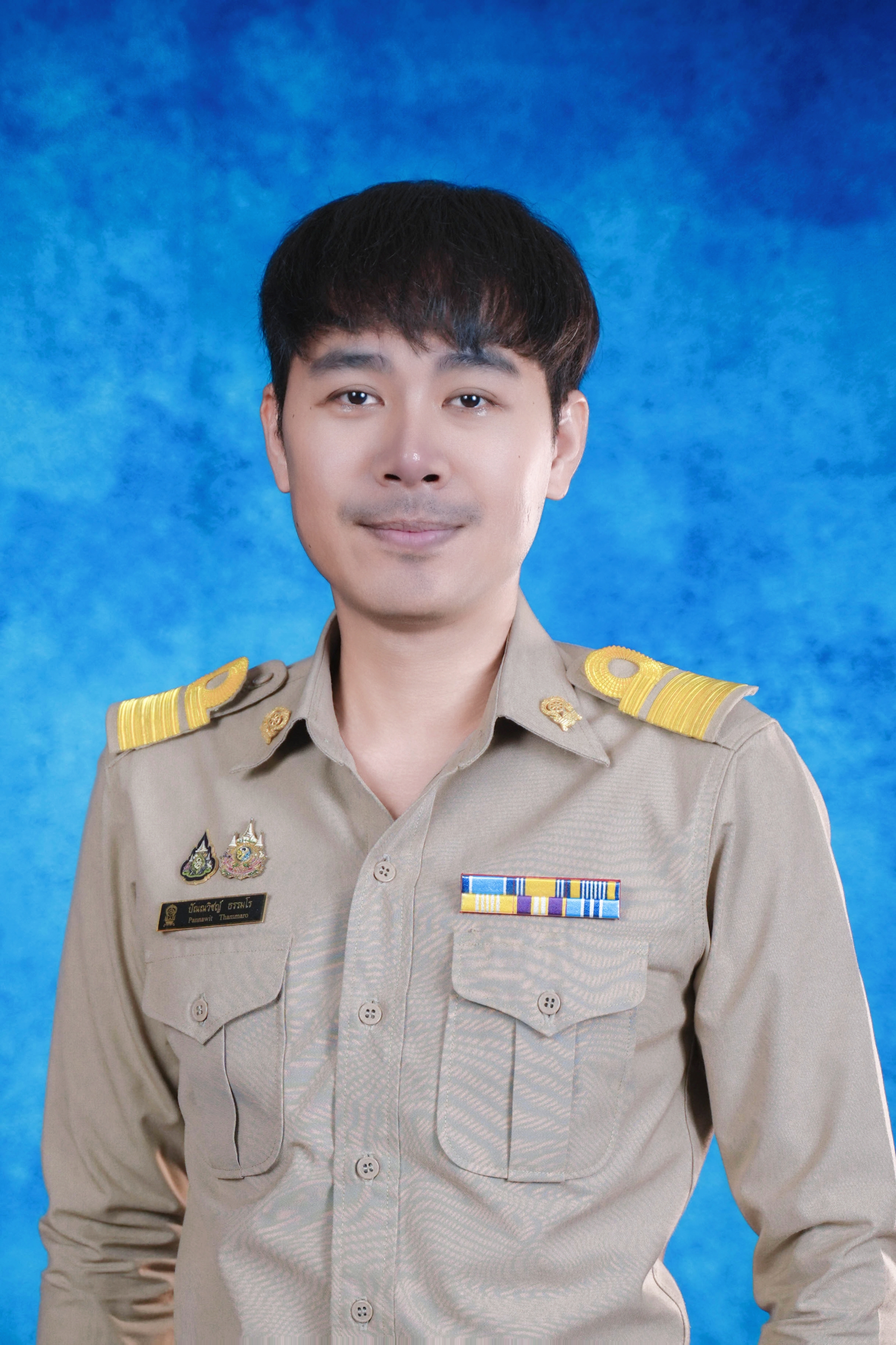 นายปัณณวิชญ์ ธรรมโร